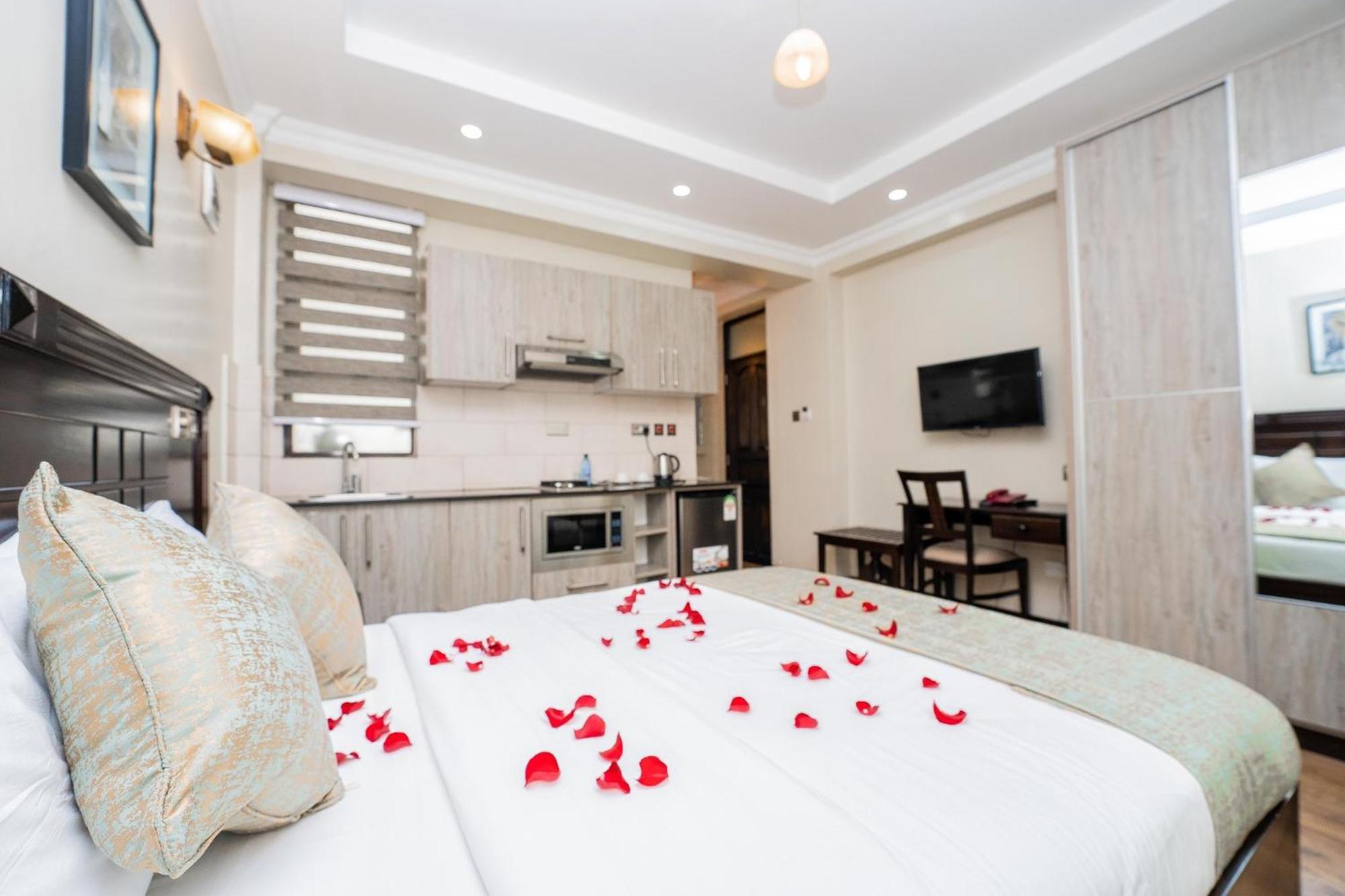 Hemak Suites Nairobi Exterior foto