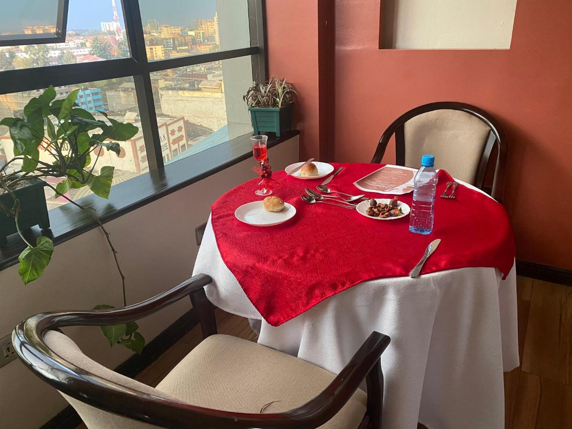 Hemak Suites Nairobi Exterior foto